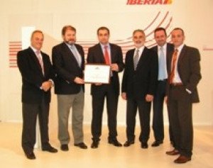 El Grupo PlanTour recibe un premio de manos de Iberia