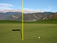 El Pirineo aragonés contará con tres hoteles de golf