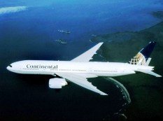 Continental Airlines anuncia una política ante huracanes