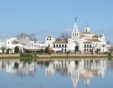 Los hoteleros de Huelva alertan sobre un crecimiento desmesurado de la oferta