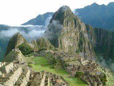 La construcción de un puente amenaza las ruinas incas de Machu Picchu