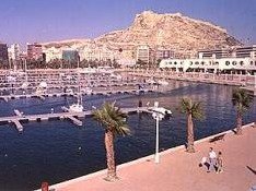 Los hoteles de Alicante registran una ocupación del 81% en la primera quincena de agosto