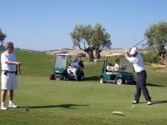 Los empresarios piden a la Junta que "se aclare" sobre la regulación de los campos de golf