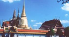 Los turoperadores acusan a Exteriores de "alarmista" por recomendar "posponer" los viajes a Tailandia