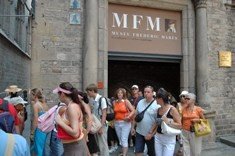 El número de turistas llegados a España en agosto creció el 3,3%