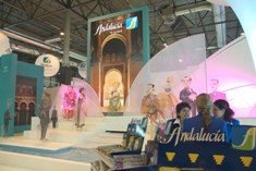 Andalucía quiere acuerdos con las agencias que funcionan por teletrabajo