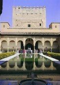 Unicaja prevé­ una demanda de 130.000 viviendas turísticas en Andalucía en tres años