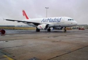 Air Madrid comenzará a pagar a los trabajadores mientras sus abogados estudian acciones legales