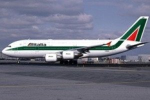 Alitalia prevé pérdidas operativas por 380 M € en 2006