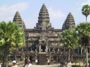 El número de turistas que visitó Camboya en 2006 creció un 20%
