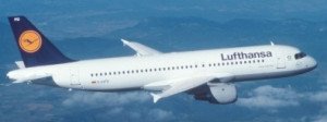 Lufthansa rectifica ante las agencias y vuelve a cobrar fees
