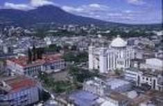 El Salvador prevé un descenso de turismo desde y hacia Guatemala en Semana Santa