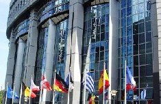 Iberia no descarta una fusión en vísperas de que el Consejo de Ministros Europeo vote el acuerdo de "cielos abiertos"