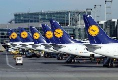 Lufthansa no descarta adquisiciones para crecer, mientras se plantea para 2008 beneficios operativos de 1.000 M €