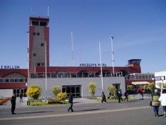 Agencias de viajes protestan en el aeropuerto de Arequipa por la reducción de comisiones