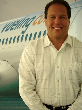 Vueling nombra a Michael Bata como director general de Operaciones