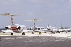 Calificar aerolíneas sólo por opiniones hace pensar en otros intereses más allá de la seguridad, dice AECA