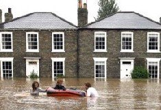 Las agencias de viajes afectadas por las inundaciones del Reino Unido podrían no pagar impuestos