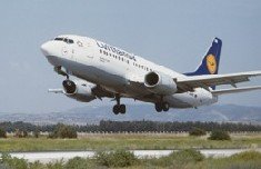 Lufthansa multiplicó por 12 el beneficio neto, hasta los 992 millones