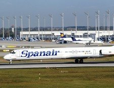 Spanair vuelve a anular vuelos sin dar explicaciones y deja en tierra a 200 pasajeros