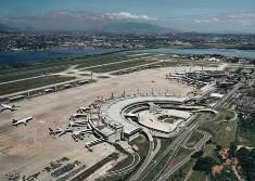 Las líneas aéreas brasileñas se niegan a aterrizar con lluvia en el aeropuerto de Río