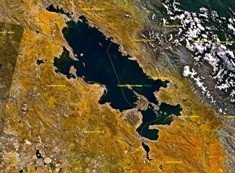 Bolivia y Perú promueven conjuntamente el Lago Titicaca como Maravilla Natural del Mundo