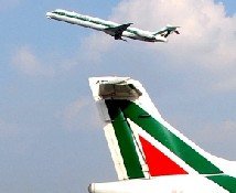 Air France busca socios inversores para comprar participación de Alitalia