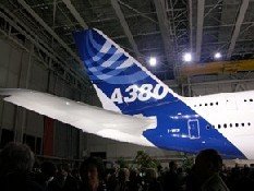 El primer super jumbo Airbus 380 despegará en vuelo inaugural el próximo 25 de octubre