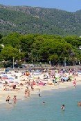 Casi un 70% de los turistas que llegaron a España en agosto lo hizo sin paquetes