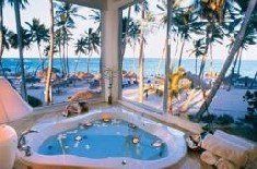 Playa Hotels, de Barceló, adquiere seis establecimientos en México y Dominicana