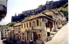Albania relanza sus ciudades históricas para atraer turismo