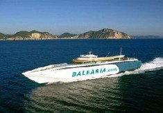Balearia refuerza la capacidad ofertada en la ruta Denia-Ibiza