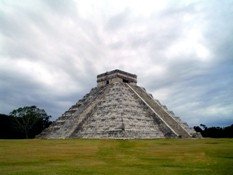 "El Mundo Maya, producto turístico sin fronteras y único en el mundo", afirma el ministro Elizondo