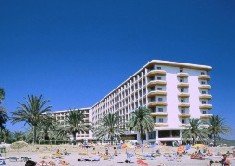 Playa Sol adquiere un 3 estrellas en Playa d'en Bossa, Ibiza