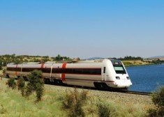 La línea Lisboa-Madrid, primer proyecto favorecido por el fondo de 5.100 M € de la CE para el transporte