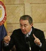 Uribe pide que el terrorismo no engañe a los pueblos vecinos de Colombia