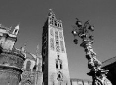 La evolución de sus hoteles pone a Sevilla al frente de las principales ciudades españolas