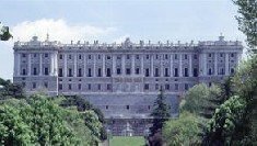 La AEHM concede la distinción de "hotelero de honor" al Palacio Real