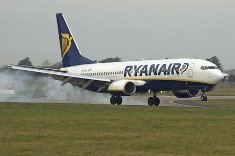 Ryanair "amenaza" con 130 nuevas rutas