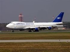 Aerolíneas Argentinas regularizará sus vuelos en un mes
