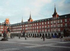 El Ayuntamiento de Madrid convocará un concurso para ubicar un hotel en la Plaza Mayor