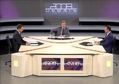 Acusaciones mutuas y pocos compromisos económicos en el debate Zapatero-Rajoy