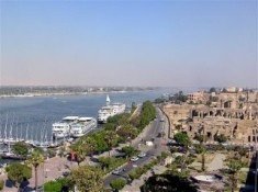 España firma un acuerdo con Egipto para impulsar la economía y el turismo del país