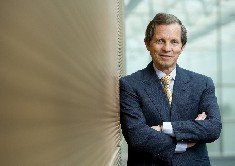 La incertidumbre económica mundial ralentizará el tráfico aéreo