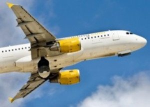Vueling aterriza por primera vez en Canarias conectando las Islas con Madrid y Sevilla