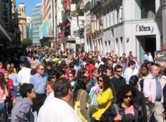 Los españoles, preocupados por la situación económica