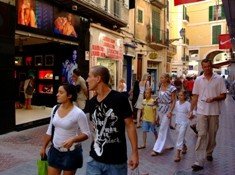 El turismo elevará el crecimiento económico de Balears por encima de la media española