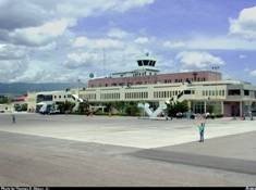 El traslado del aeropuerto de Tegucigalpa a una base estadounidense crea polémica