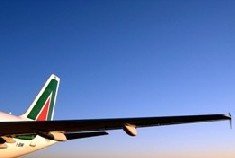 La UE investigará el préstamo a Alitalia por considerarlo ilegal