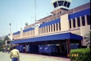 Continental reanuda los vuelos a Tegucigalpa normalizándose la actividad en Toncontín